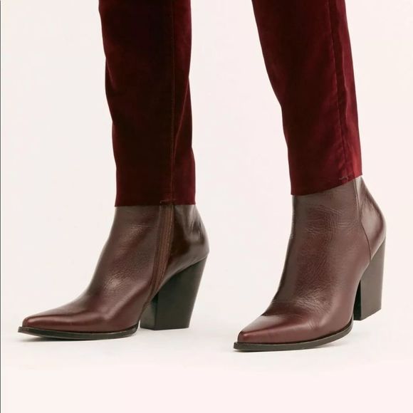 Jeffrey Campbell Shoes - NEW Jeffrey Campbell Flynn Burgundy Boots Size 6